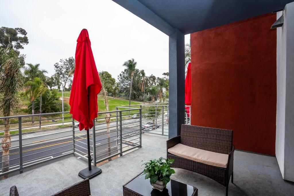 Studio With Large Balcony- San Diego Gateway Hotel Exterior photo