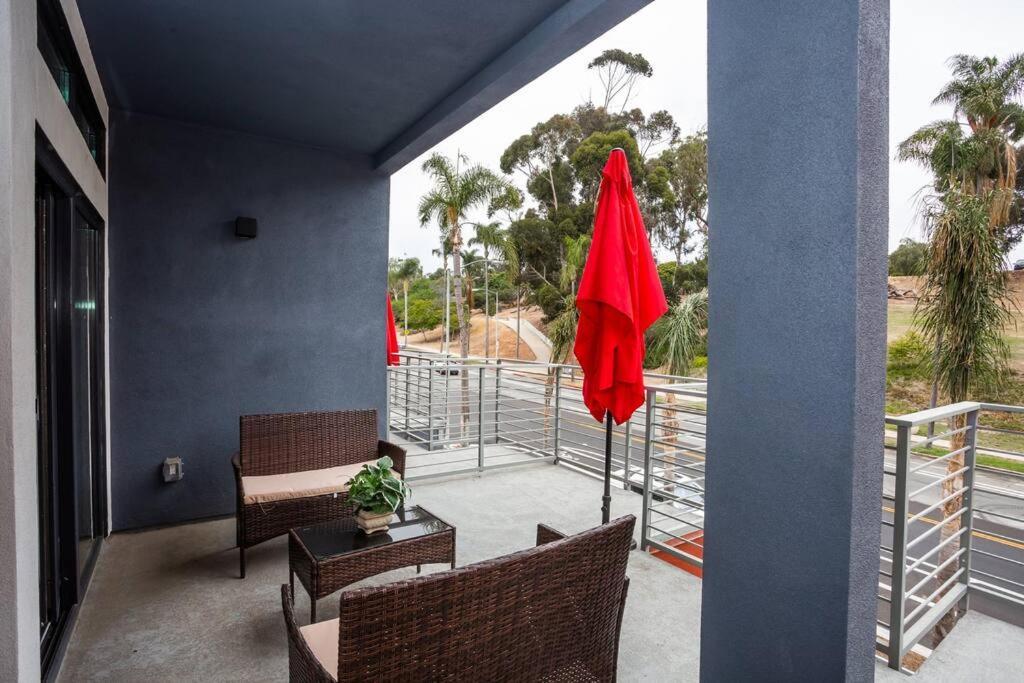 Studio With Large Balcony- San Diego Gateway Exterior photo
